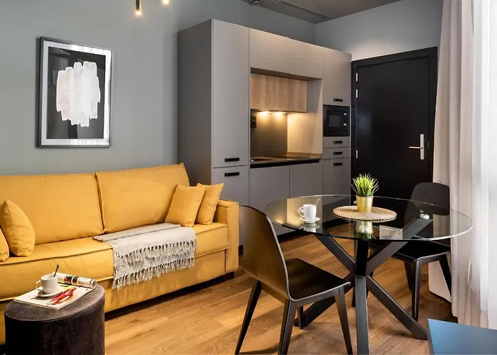 Muralla Sevilla Suites By Lola